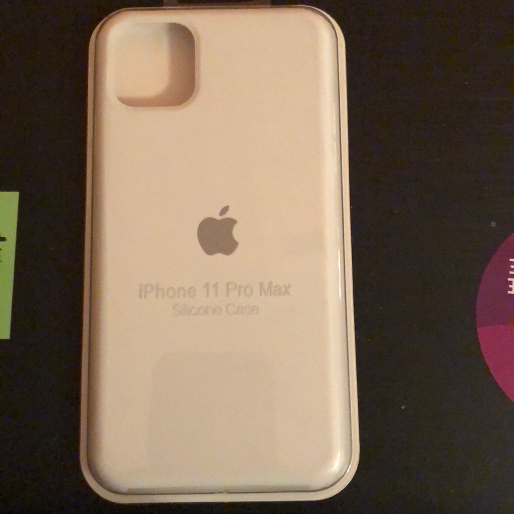 iPhone 11 Pro Max white silicone case